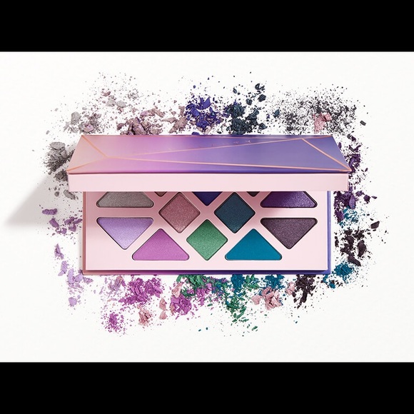 NEVER OPENED ATHR Beauty Moonlight Crystal Eyeshadow Palette NEW - Picture 2 of 7